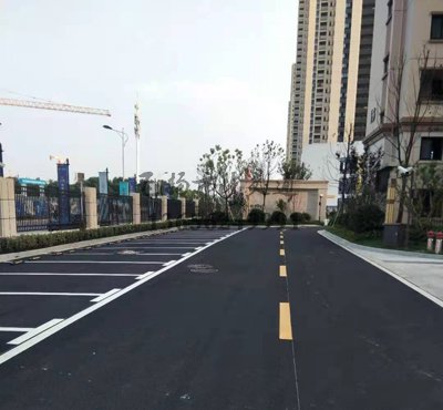 小区停车位划线,小区停车位划线多少钱一米?