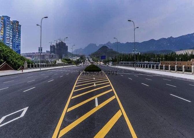镇江道路划线,镇江道路划线施工单位?飞扬市政专业可靠!