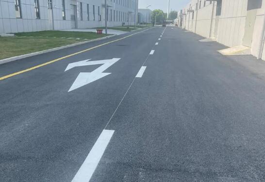 苏州厂区划线认准专业团队，施工周期短，标线耐磨抗造
